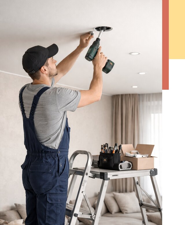 Установка и монтаж точечных светильников в натяжной потолок в Вятских Полянах от 1827 руб. | ОТДЕЛОЧНИК-Втс